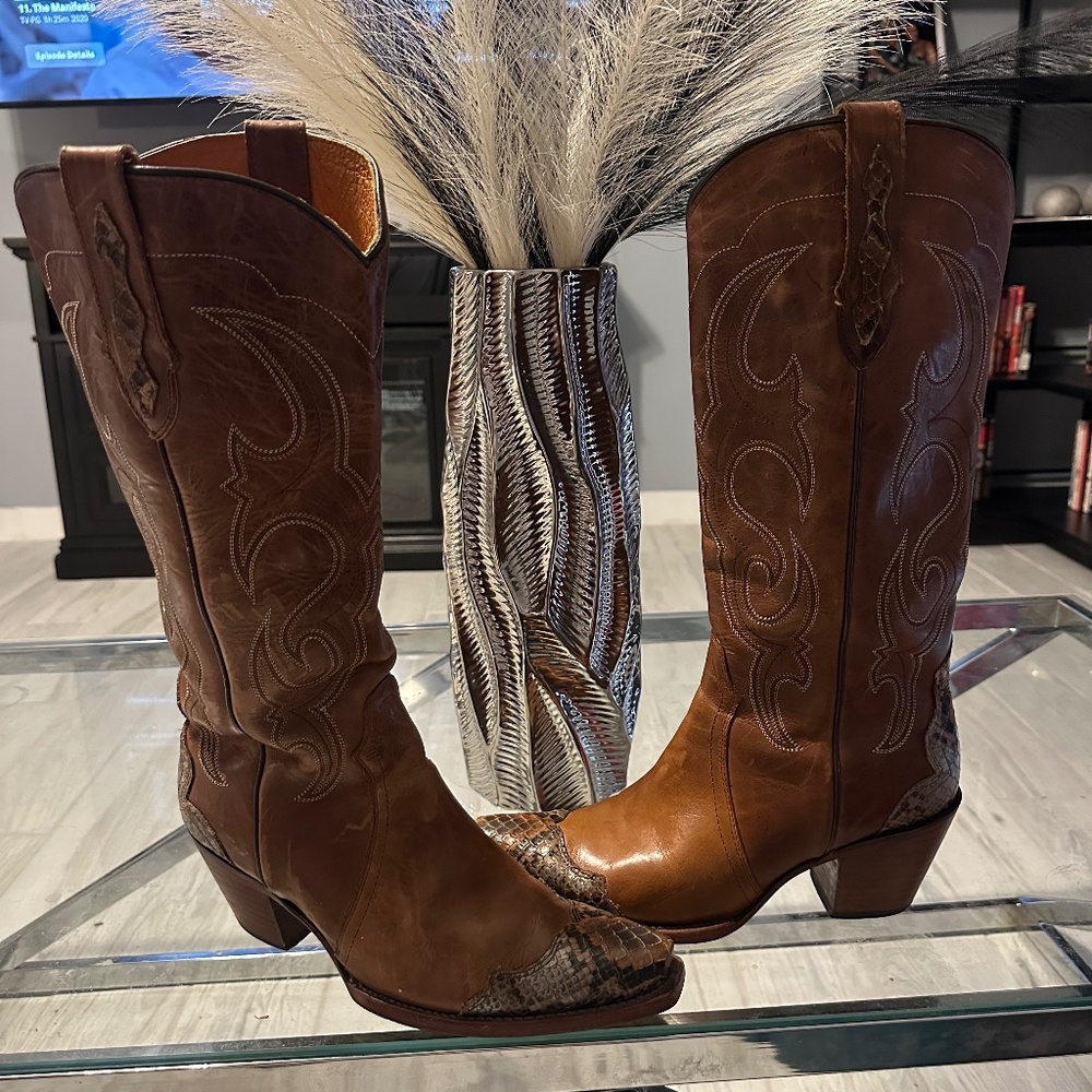 IDYLLWIND WOMEN'S SCALED-UP WESTERN BOOTS - SNIP TOE